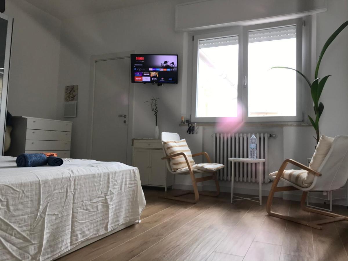 Stanza E Bagno Privato, Idromassaggio Con Extra Fee, In Appartamento Ferrara Dış mekan fotoğraf